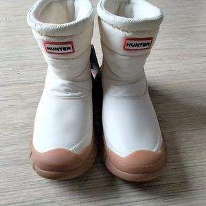 NWT, Hunter Interpid Snow Boot(Women)White Size US 7 , EU 38